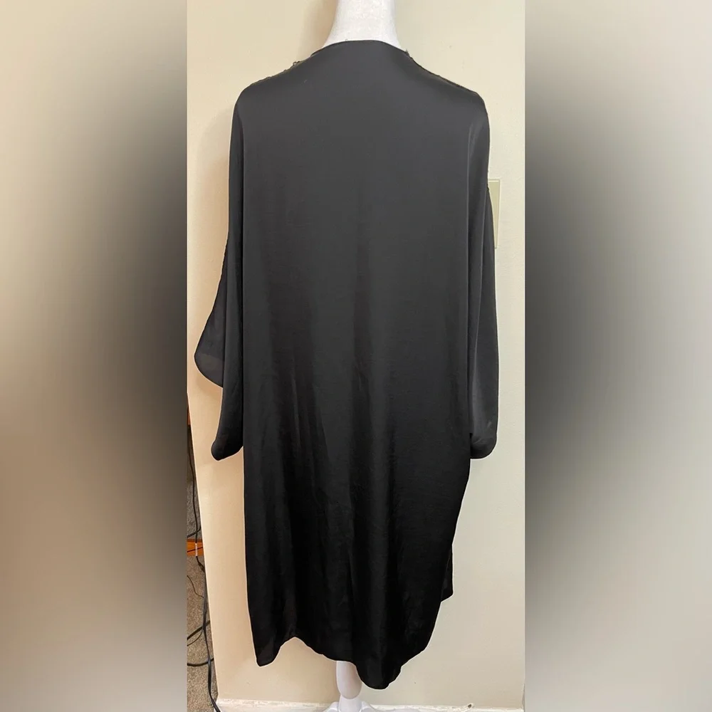 Victoria’s Secret Satin Crochet Lace-Trim Kimono Robes Cover-Up. size XS/S. NWT - Picture 13 of 17